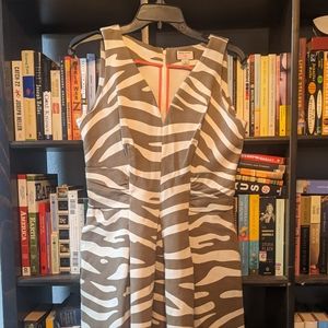 Banana Republic Zebra Striped Dress - size 8 - MAKE ME AN OFFER